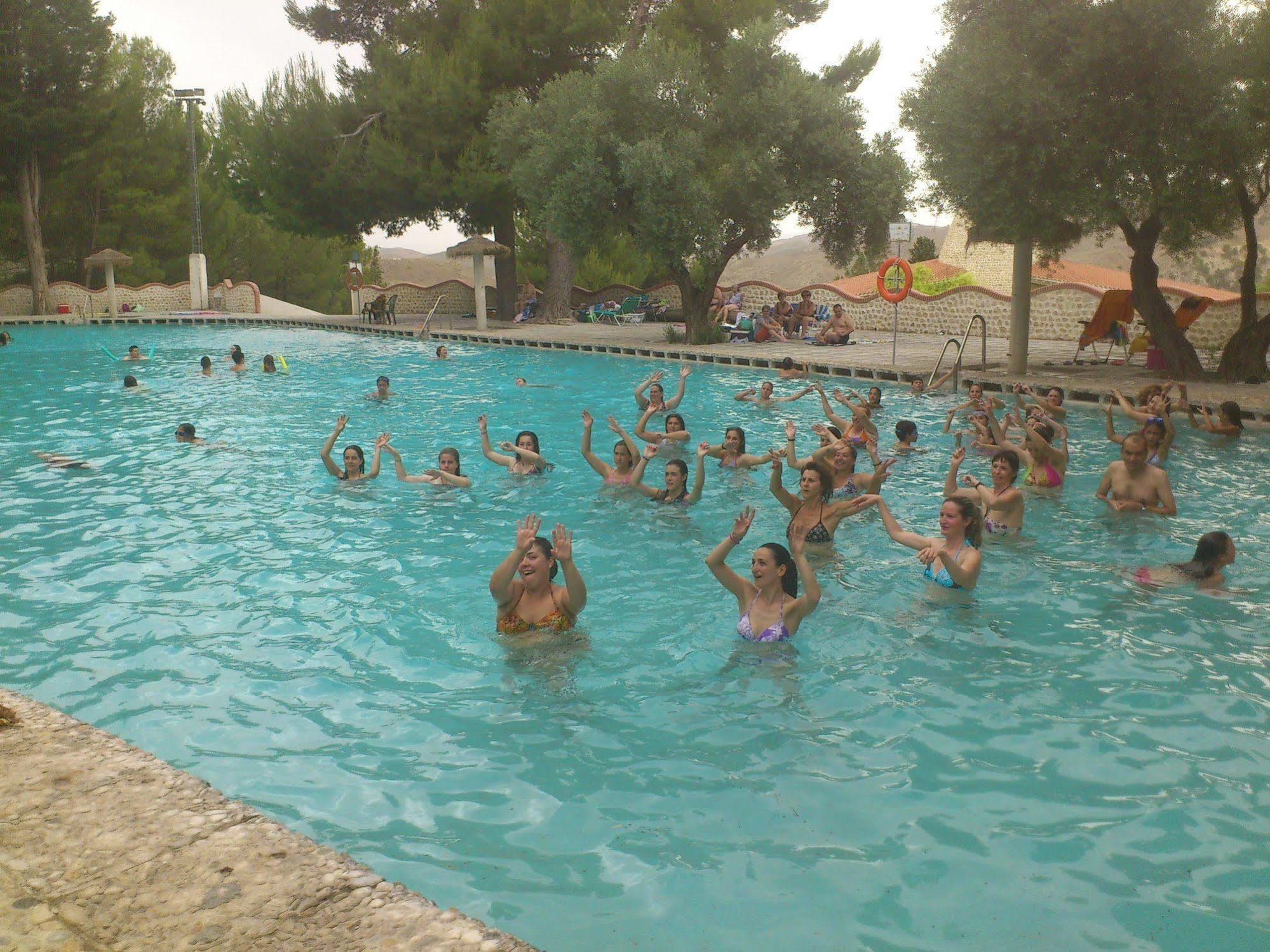 Balneario De Alicun De Las Torres Villanueva de las Torres Esterno foto